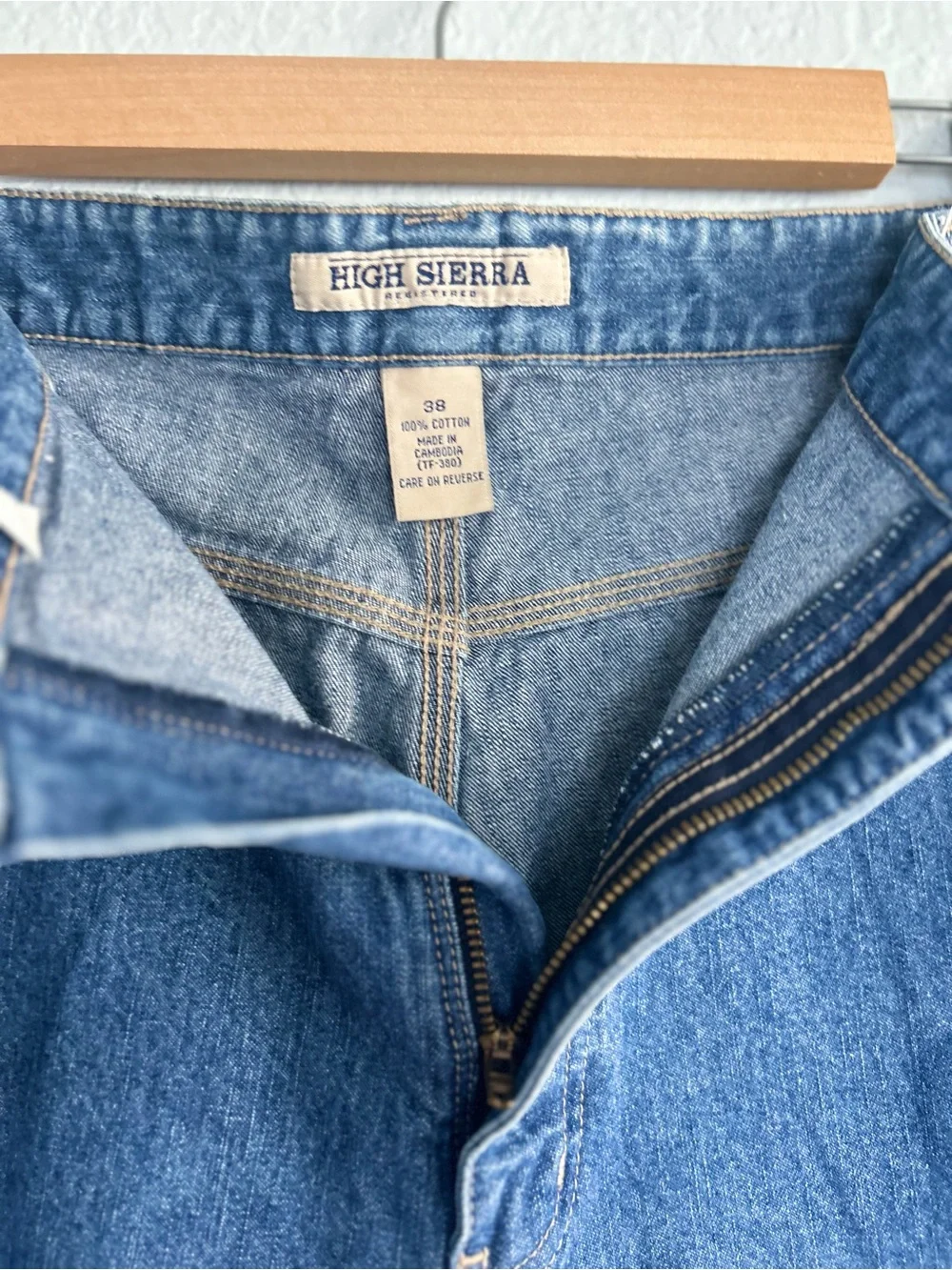 High Sierra Men's Dark Blue Denim Jean Shorts, Size 38